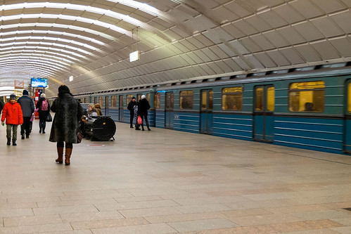 На станции метро «Сходненская» мужчина упал на рельсы