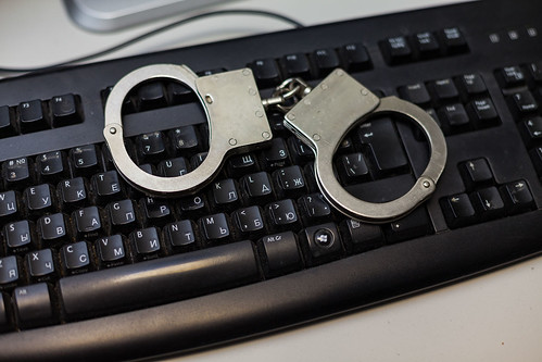Мужчина арестован в Москве за развращение через интернет 12-летней девочки