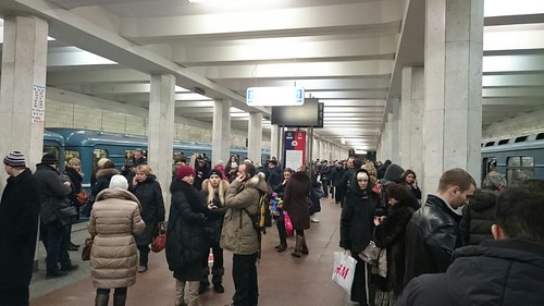 Взрыв в вестибюле станции метро «Коломенская», один человек пострадал