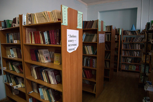 80-летняя пенсионерка обокрала подростка в библиотеке