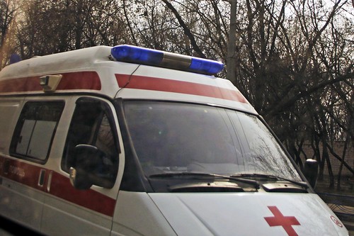Мужчина выпал с шестого этажа дома на ул. Хабаровская