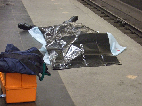 Пассажир упал на рельсы на станции метро «Филевский парк»