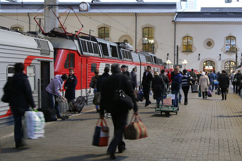 Двойной досмотр при проходе к поездам дальнего следования введут на Казанском и Киевском вокзалах