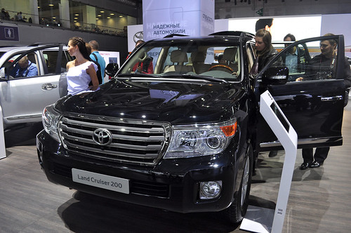 У безработного украли Toyota Land Cruiser стоимостью 5,5 млн руб.