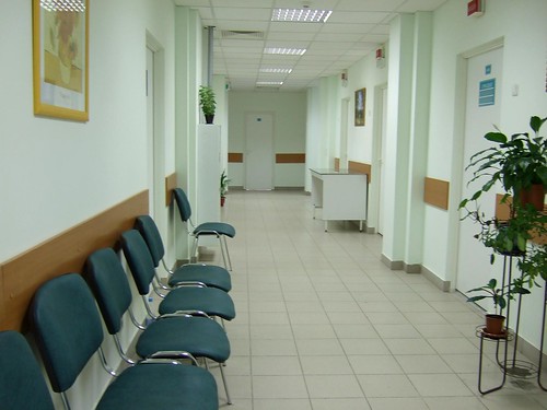 В московской клинике женщине навязали кредиты на 300 тыс. рублей