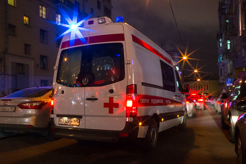 Девушку избили и облили едкой жидкостью в центре Москвы