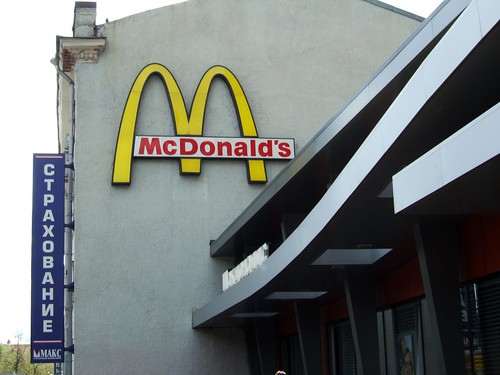 McDonald’s вводит новый формат работы ресторанов с повышенным уровнем безопасности