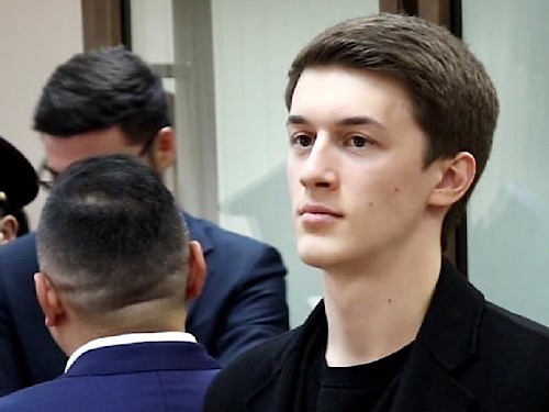 Суд приговорил студента ВШЭ Е.Жукова к трем годам условно за призывы к экстремизму