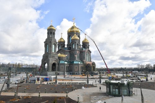 Из главного храма Минобороны убрали скандальную мозаику с Путиным
