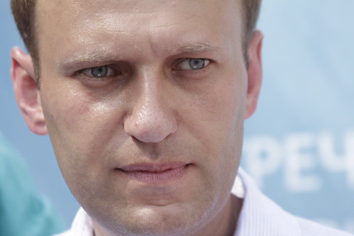 Навальный вышел из комы