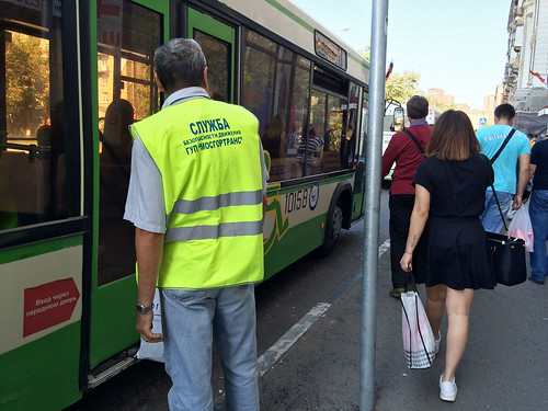 Бесплатные автобусы начнут курсировать с 22 августа из-за закрытия станции метро «Рижская»