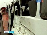 На Ленинградке маршрутка врезалась в иномарку: шесть человек пострадали