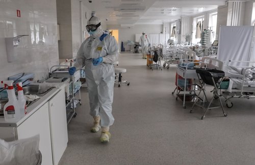 За сутки в РФ подтверждено 5 тыс. 99 случаев коронавирусной инфекции